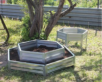 Клумба шестигранная из панелей 0,5 x 0,17 м Клумба шестигранная из панелей 0,5 x 0,17 м