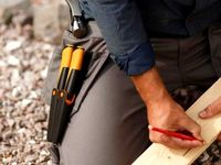 Нож универсальный с точилкой