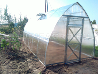 Теплица Дачная Стрелка 2,6 x 8 x 2,5 м с поликарбонатом Карбогласс Кристалл Теплица Дачная Стрелка 2,6 x 8 x 2,5 м с поликарбонатом Карбогласс Кристалл